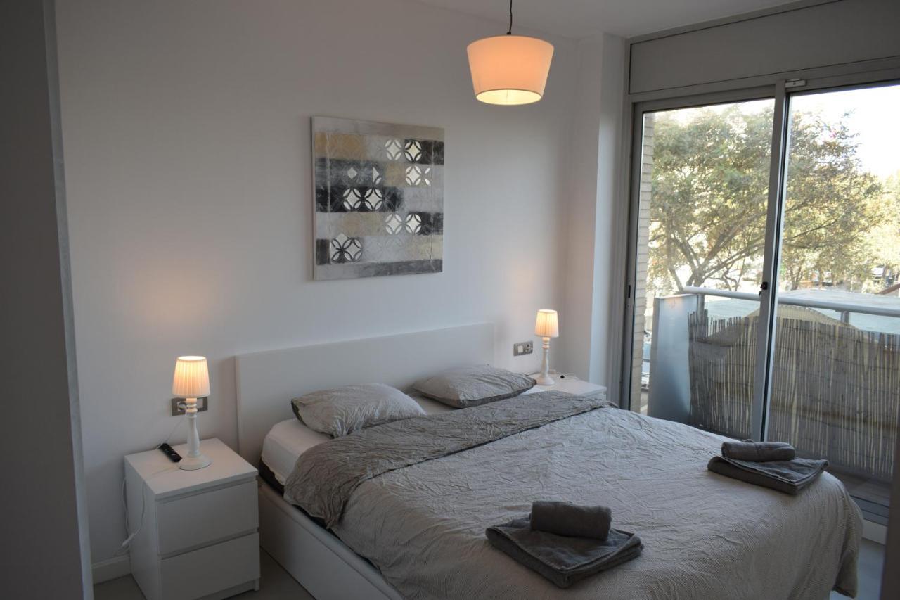 Magnificent Apartment Close To The Beach Sant Adria de Besos Luaran gambar